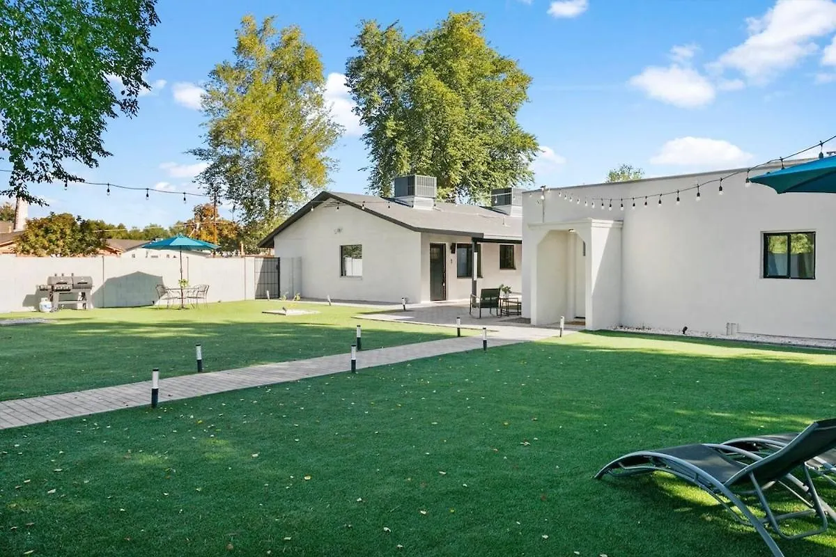 Holiday home Phoenix Gem Near Old Town United States