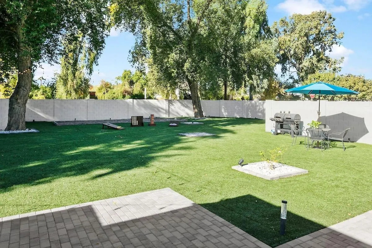 Holiday home Phoenix Gem Near Old Town