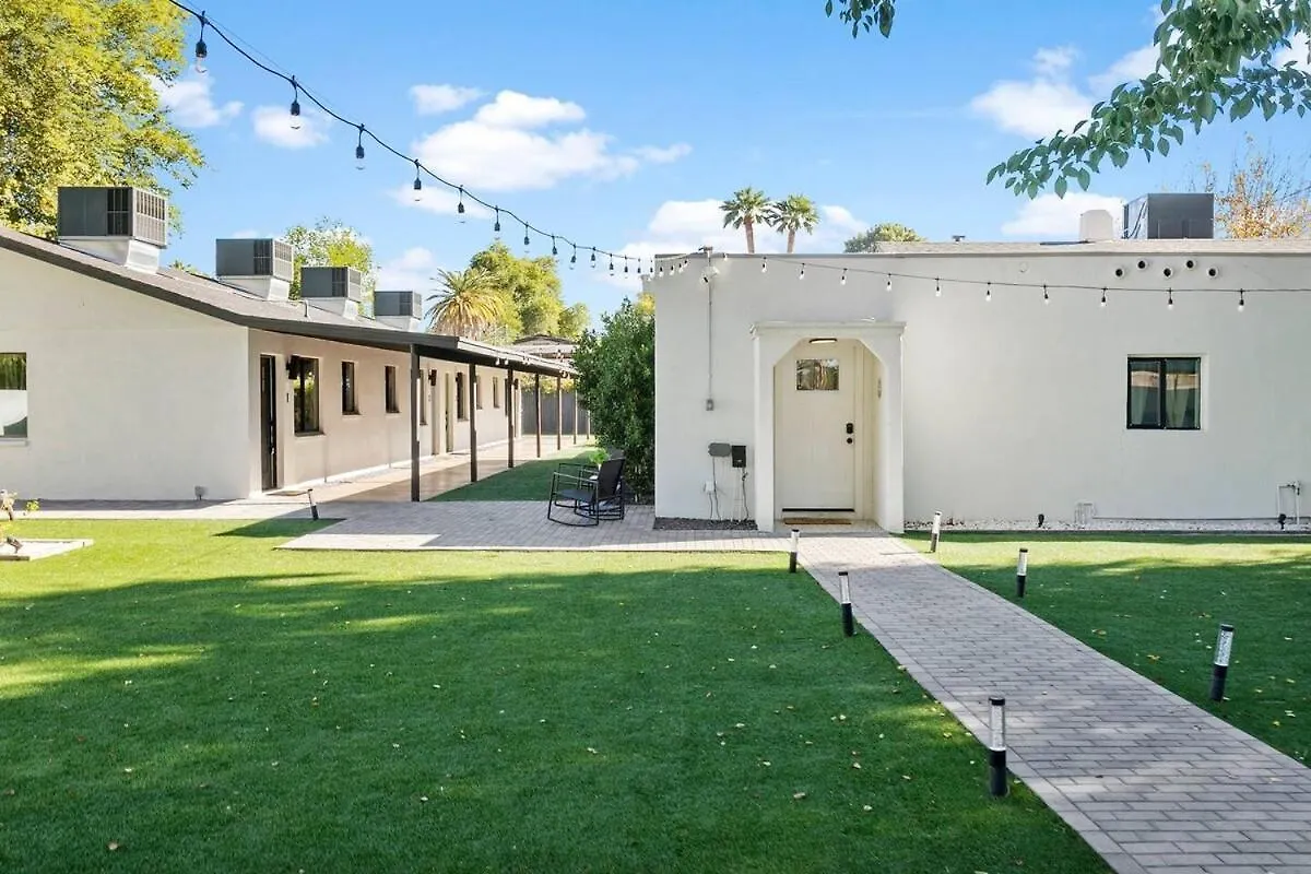 Phoenix Gem Near Old Town