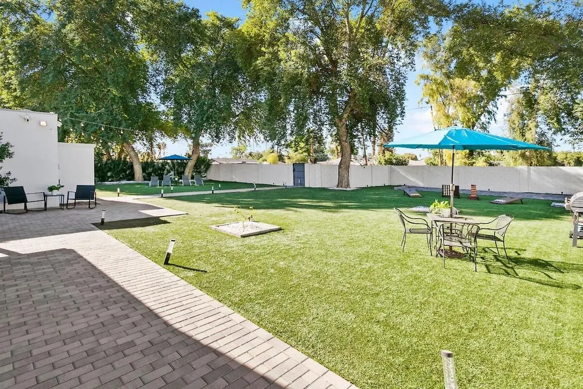 Holiday home Phoenix Gem Near Old Town